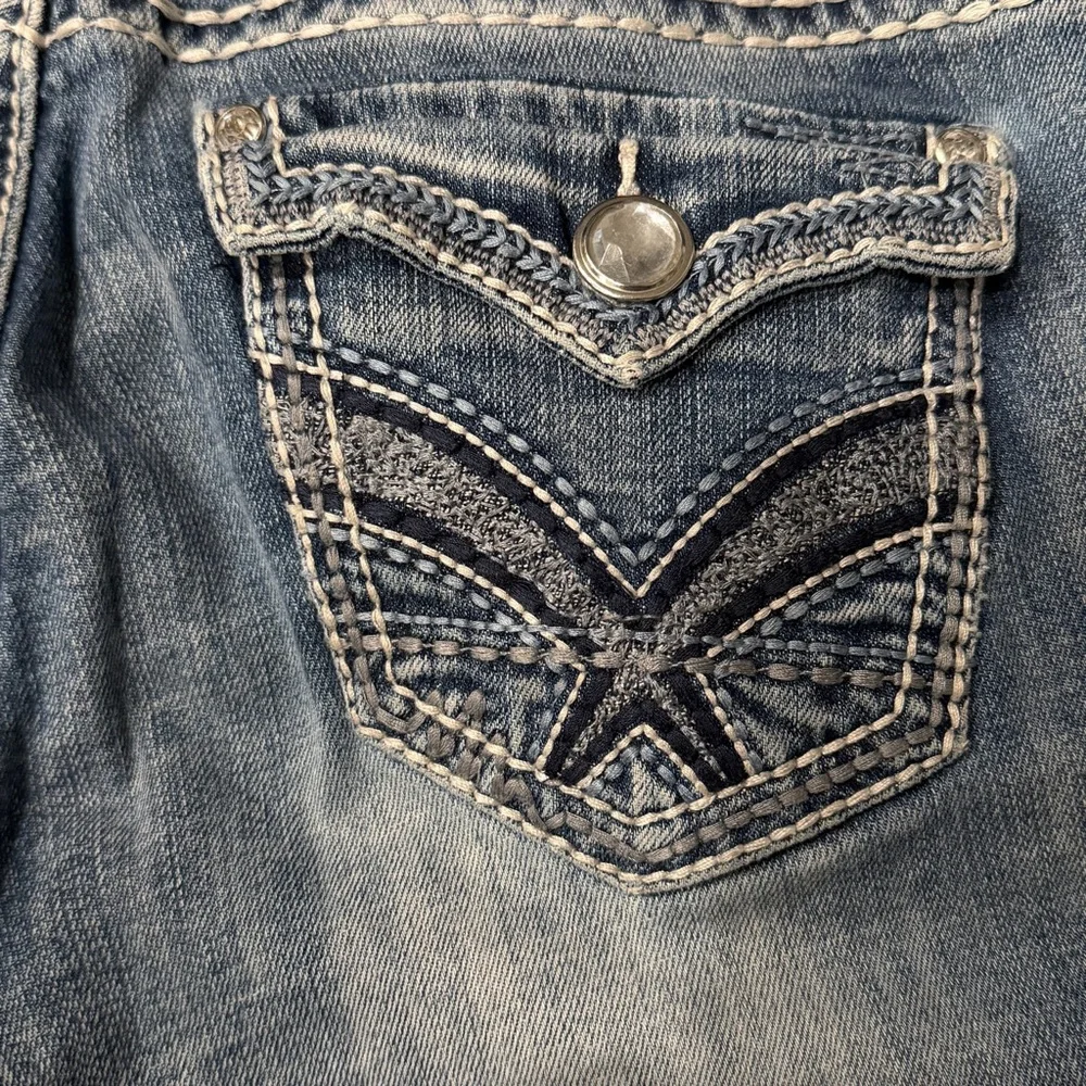 Cedar Rose‎ Cow Girl Jeans HZ5126 Women 29x24 Blue Bling Distressed Cut Offs - Picture 6 of 10